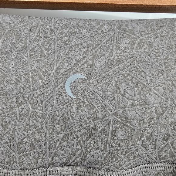 Zyia Active Women's Cement Croise Hi Rise 7/8 Leggings With Crossover Waist Smal - Picture 6 of 11